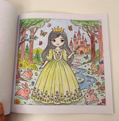 libro delle principesse da colorare per bambini dentro i margini